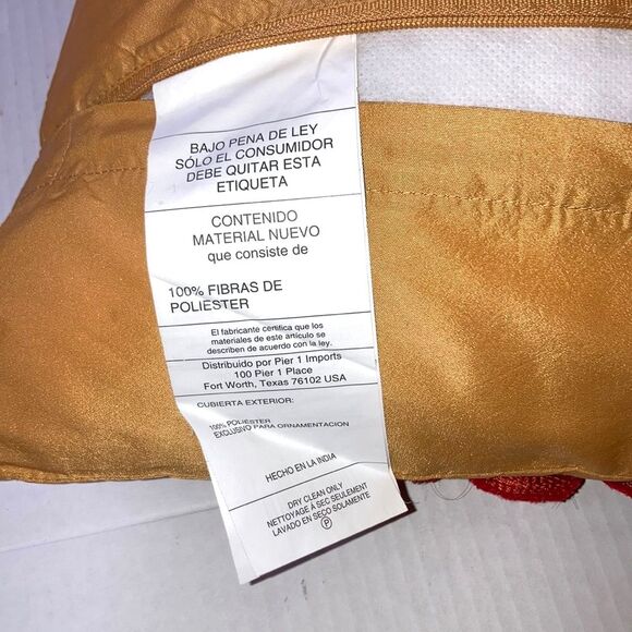 PIER 1 Concentric Circles Applique Decorative Accent Pillow 18 x 12 x 4 inches - Picture 6 of 12